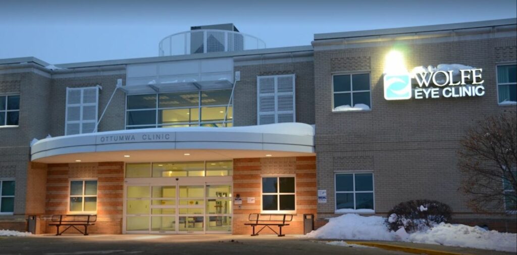 Wolfe Eye Clinic Ottumwa LASIK Eye Surgery
